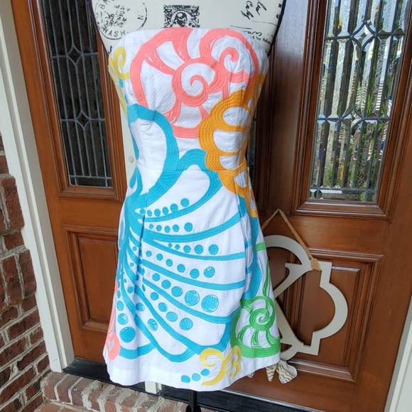 Lilly Pulitzer Dresses & Skirts - Lilly Pulitzer Strapless Dress